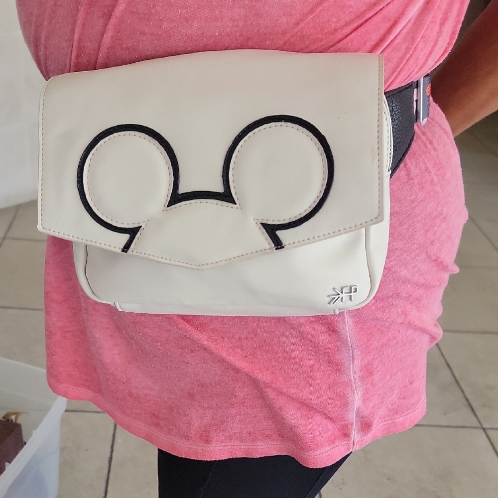 Chic Cream Crossbody Bag with Iconic Mickey Design